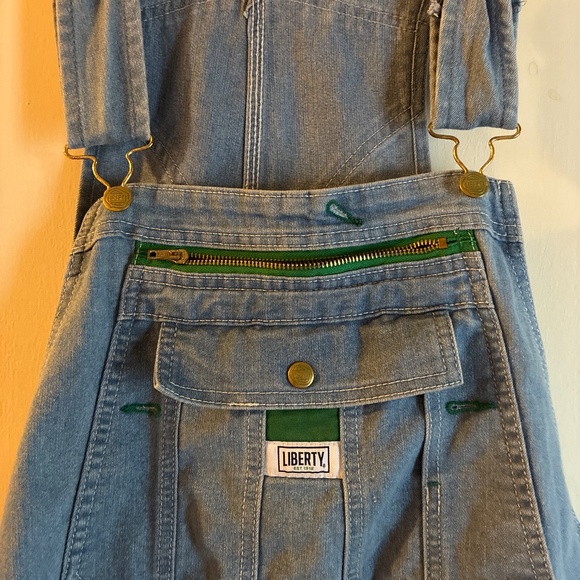 Women’s Liberty Overall Shorts Plus Size - Picture 2 of 6